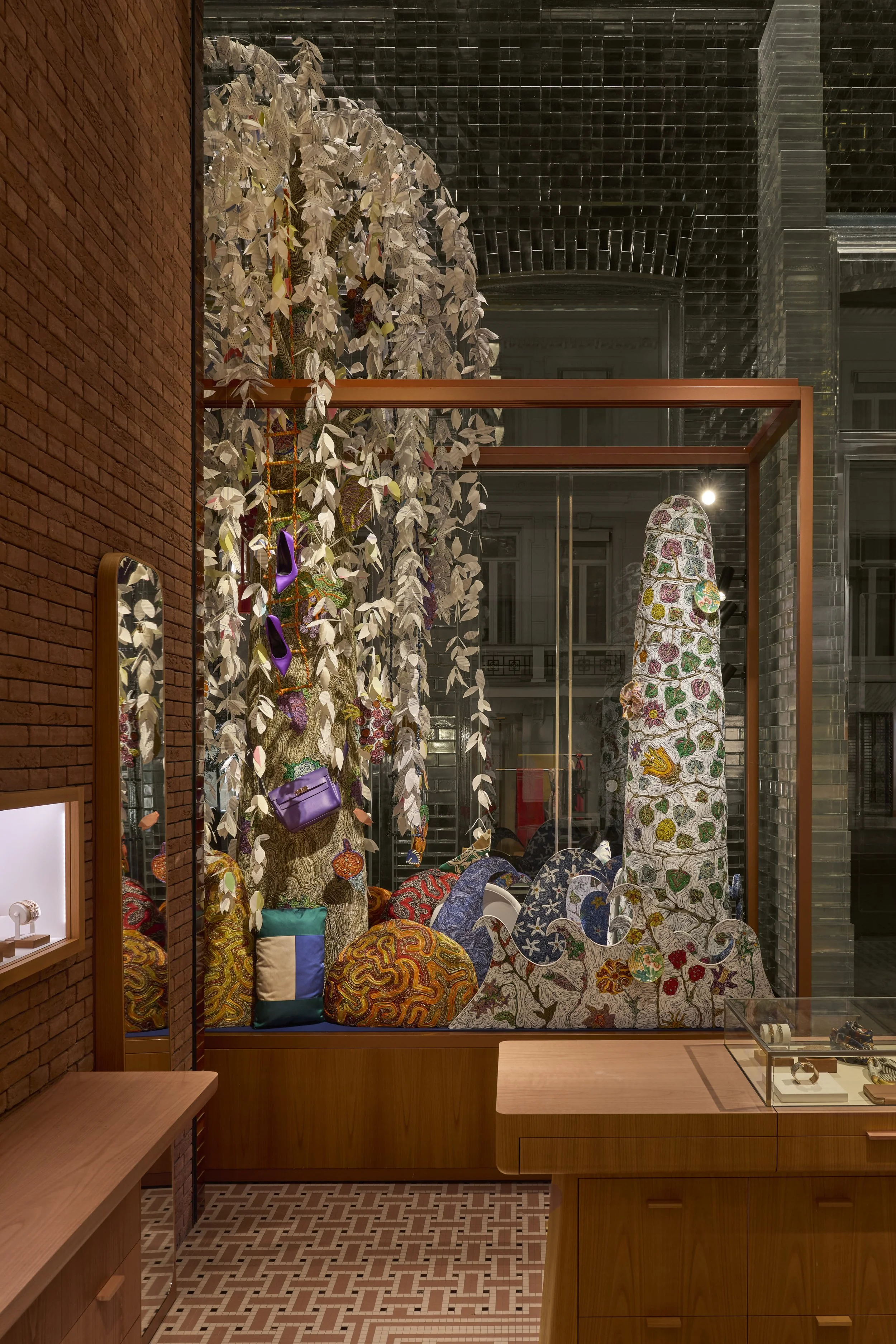 TEXTILE DREAMSCAPE FOR HERMÈS NEW WINDOW DESIGN BY SIMONE POST